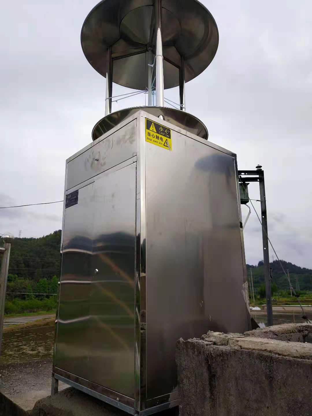 蟲(chóng)情測報燈